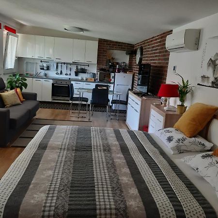 Apartments Isabella Ptuj Luaran gambar